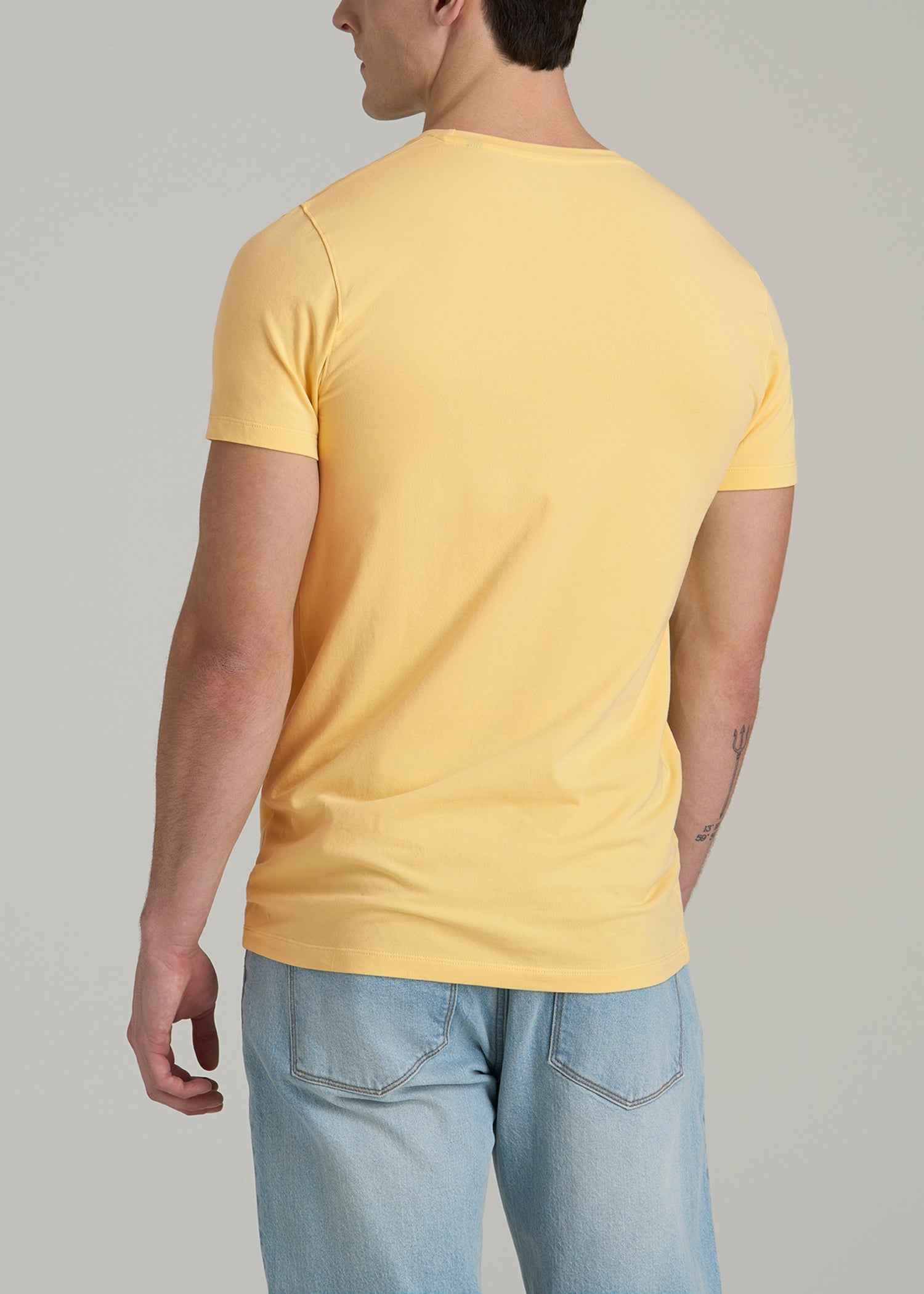 The Essential MODERN-FIT Crewneck Tee for Tall Men in Lemon Drop
